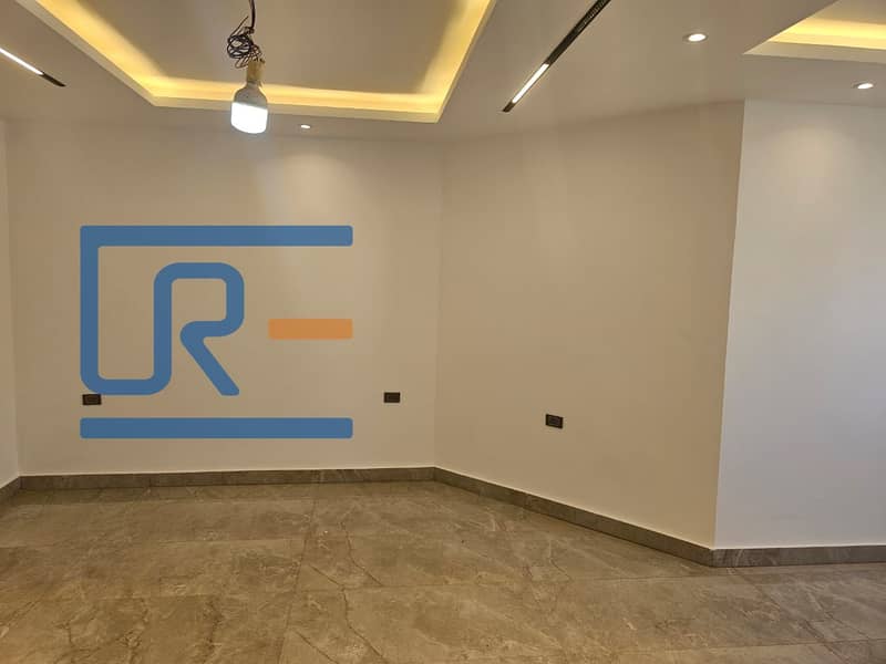 3 5b62b78e-8963-4913-b4b5-2c78dd05e28a. jpg