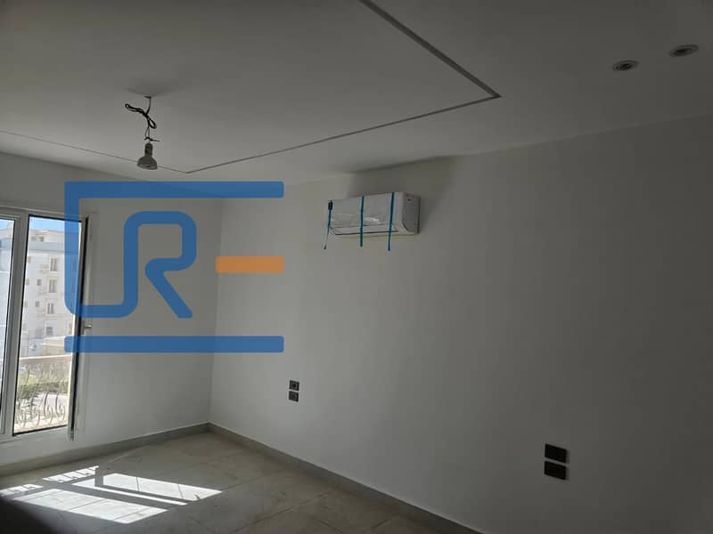 7 4a56c0c4-ccda-4525-b49d-c5d005d5f472. jpg