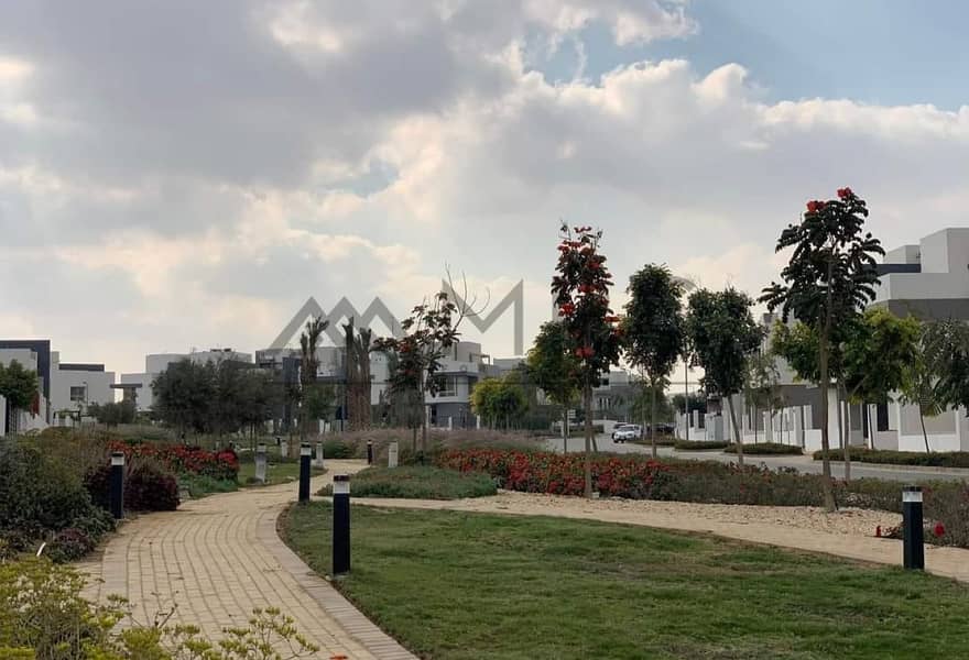 8 8a95abea-e4cc-4594-bf6e-ae941961d2fe. jpg