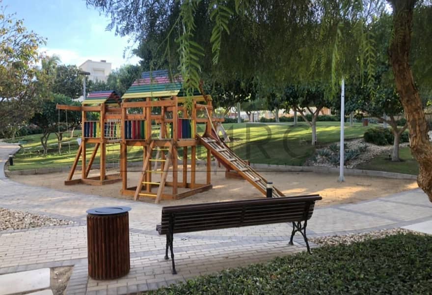 10 bd0e0972-ec3b-4019-9203-cd73b42c4a3c. jpg