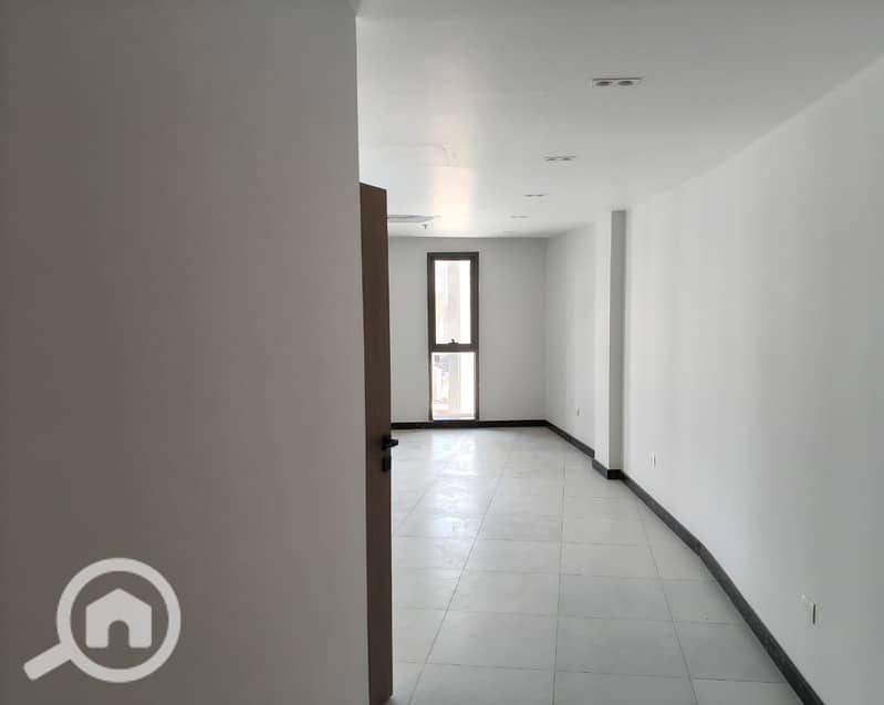 3 WhatsApp Image 2025-10-29 at 18.50. 30_5786de62. jpg