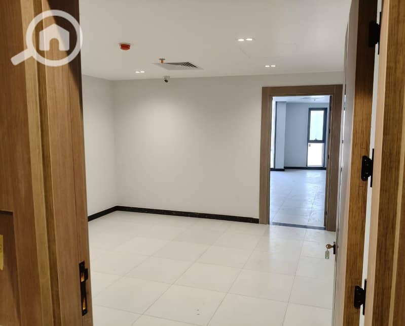 7 WhatsApp Image 2025-10-29 at 18.50. 32_072370c0. jpg