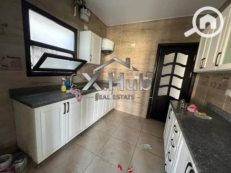 9 b39d7928-0110-40f3-a69b-d497af2a973a. jpg