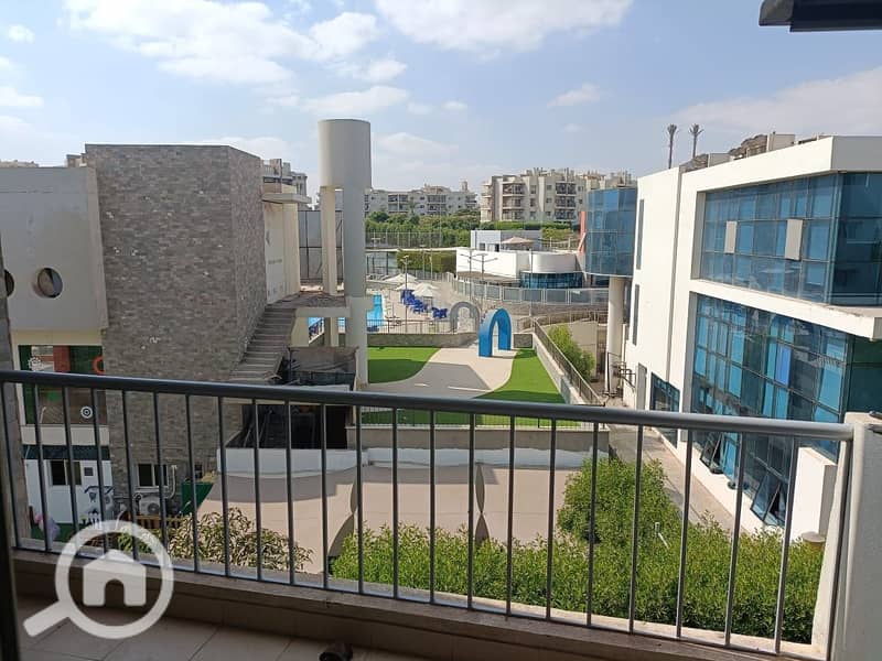 11 b9f1e887-94e5-440b-88bc-5887f49115e7. jpg