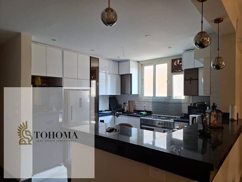 4 02f949f3-bfa7-4d98-b735-5fe1c6efdaed. jpg