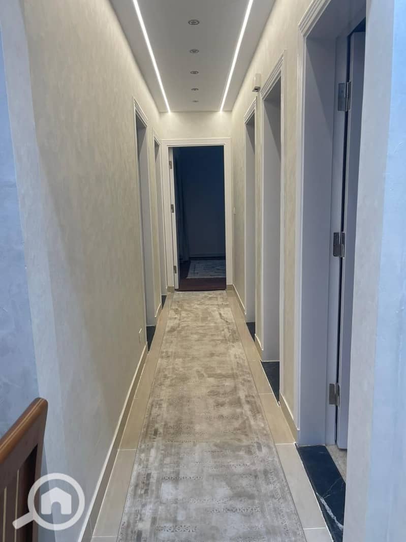 6 6a7f3161-1cde-42f2-8c21-dafda05666de. jpeg