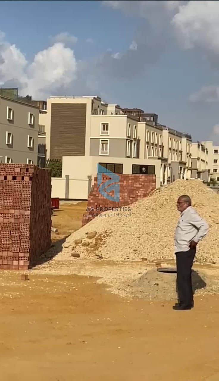 4 24e0d9db-25ef-4f2d-9ce4-76c919254d7d. jpeg