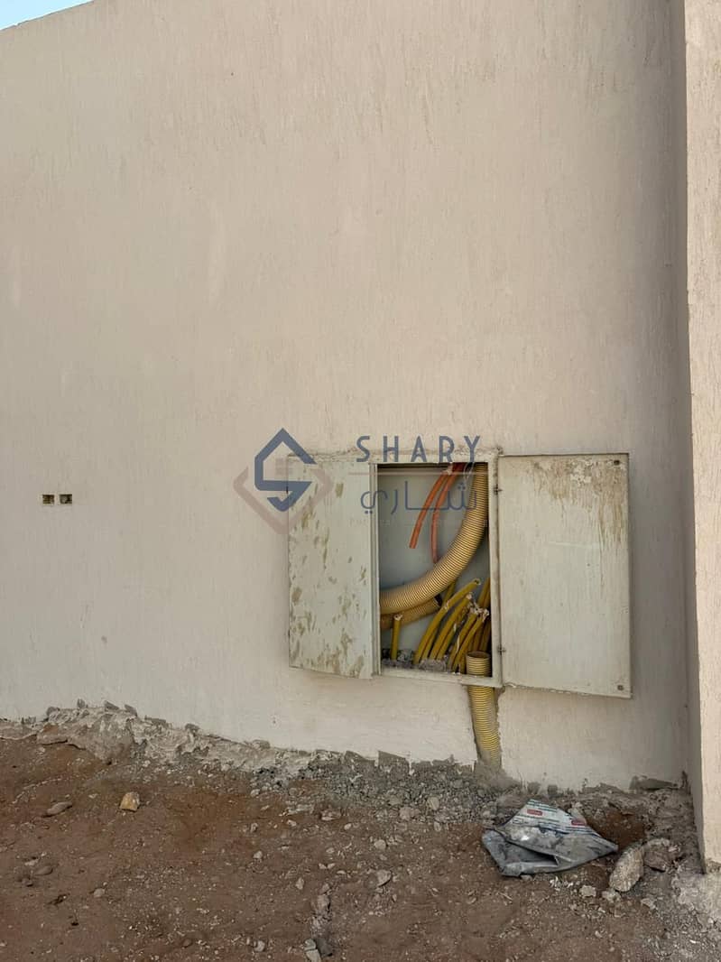 5 WhatsApp Image 2025-12-04 at 01.01. 13_a1c31b8c. jpg