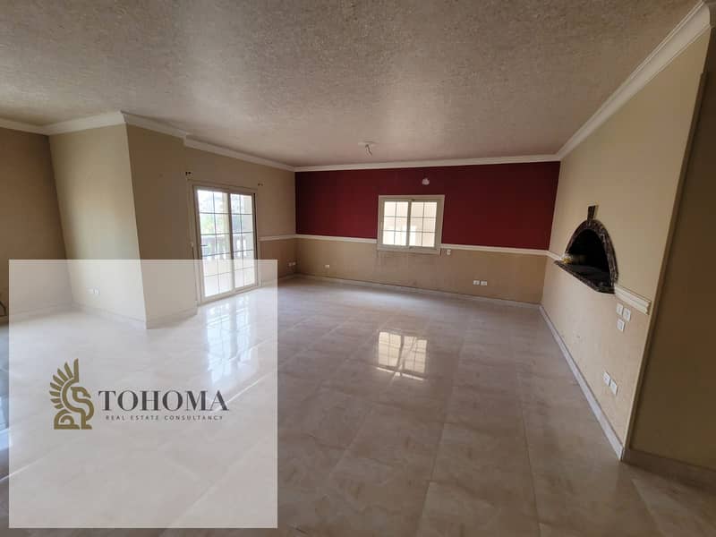 8 bcdc7c72-b039-45a1-af40-33e3d9b1b02f. jpg