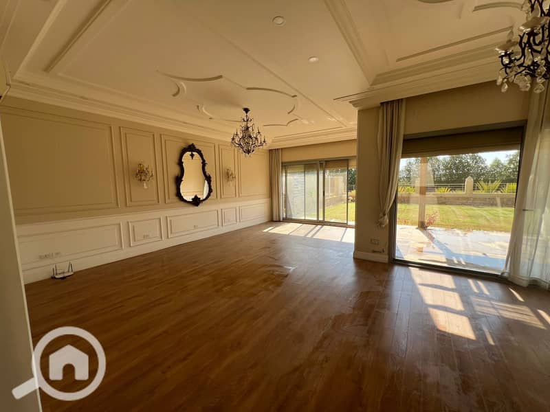 9 4232e851-8b4f-47ff-bc4c-e7e0044d2bc7. jpg