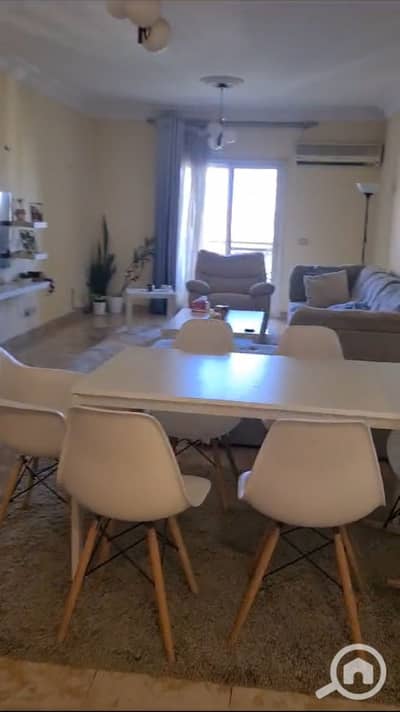 2 Bedroom Flat for Sale in Sheikh Zayed, Giza - IMG-20251204-WA0251. jpg 2 Bedroom Flat for Sale in Sheikh Zayed, Giza - IMG-20251204-WA0251. jpg