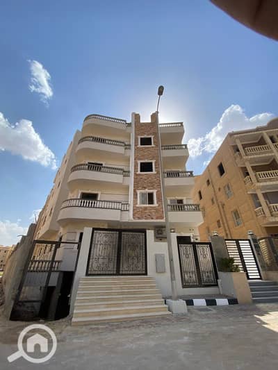 3 Bedroom Apartment for Sale in 6th of October, Giza - IMG-20251005-WA0119(1). jpg