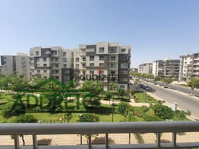 4 Bedroom Apartment for Sale in Madinaty, Cairo - 151018794-400x300. jpeg