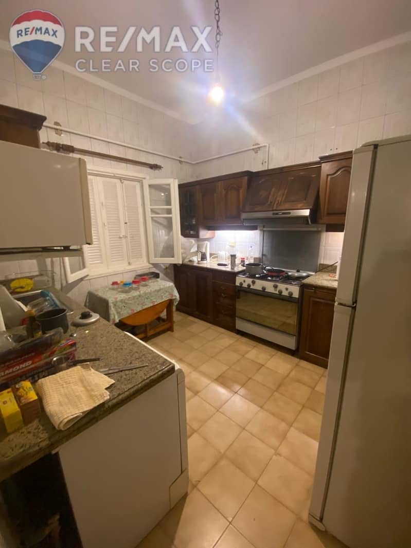 3 5f0e0eeb-c0d1-4abc-8f3d-32579a2b6140. jpeg