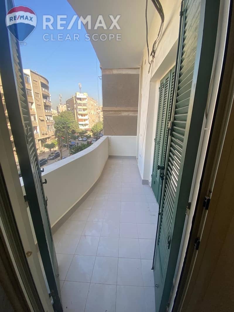 7 86f5aa69-8a50-46e7-9e85-4cfc1b72f6c7. jpeg