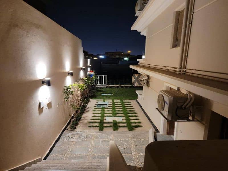 14 009b192a-2467-4980-b302-d663f65148dd. jpg