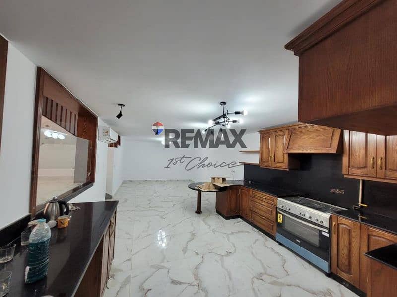 45 eead599a-6c72-4382-bd28-2f3bf0f58929. jpg