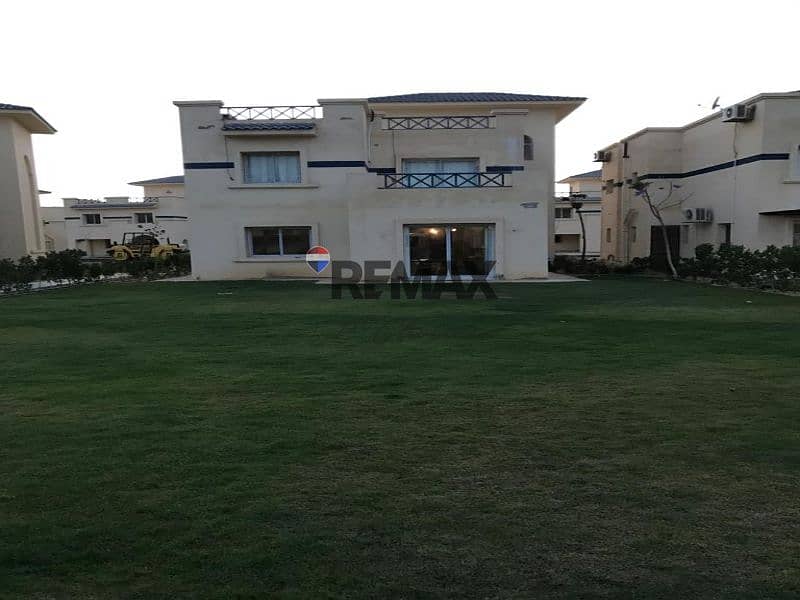 46 eee8b78c-53e4-4b03-bc37-d2f3fa0c10c1. jpg