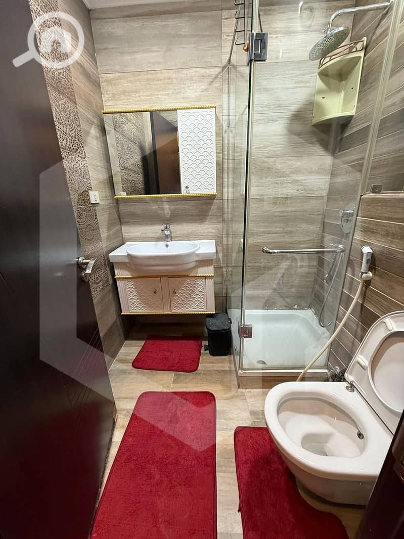 9 Beverly Hills 9. jpg