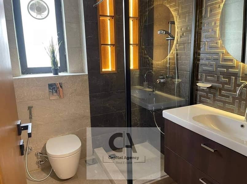 10 8dfc5dd8-b354-4e67-a3ce-80d028ae0cb4. jpeg