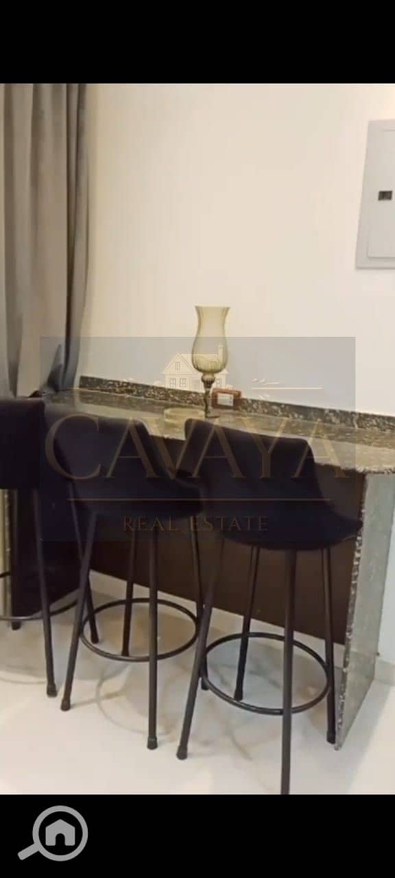 4 Untitled design (4). png