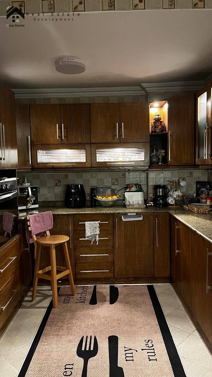 5 7e72e6c5-a574-4dc5-b7ff-84d814f1e610. jpeg