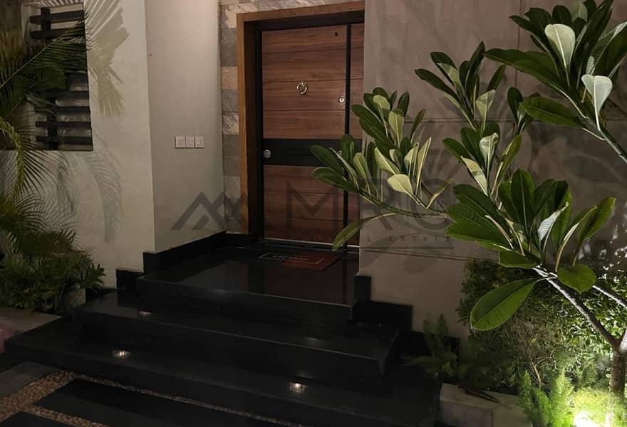 6 534c762a-e534-440a-a7f7-11767e02d593. jpg