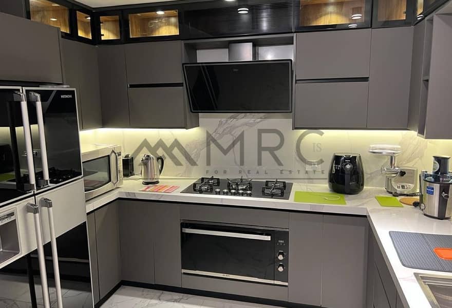 11 ada9b8d8-faaa-4365-acef-0dc40ca38f17. jpg