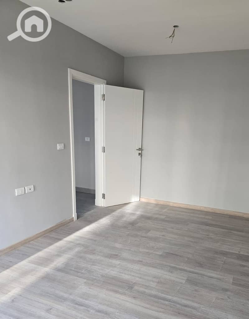 4 WhatsApp Image 2025-09-16 at 15.39. 08_41e8ea3b. jpg