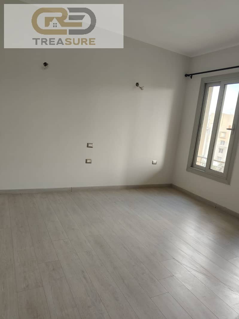 6 WhatsApp Image 2025-12-04 at 12.42. 37 PM (1). jpeg