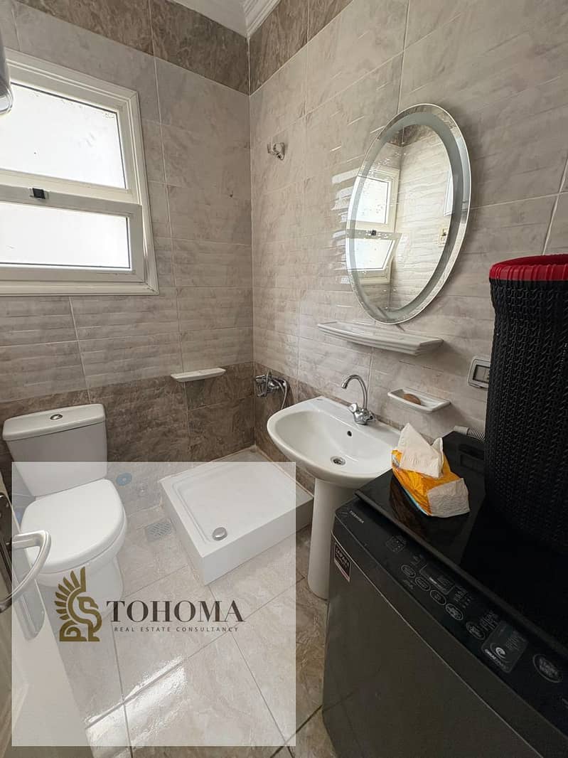 8 7193ea02-e2ce-44f0-98ba-cd96ec8e533b. jpg