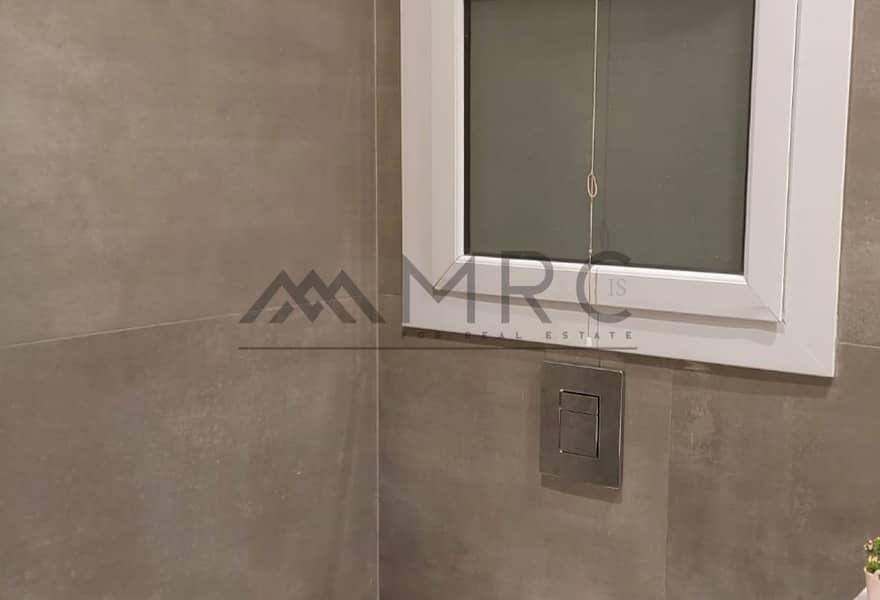 5 6a5dfe75-4b0a-46ab-a74c-4f312c3c9d5c. jpg