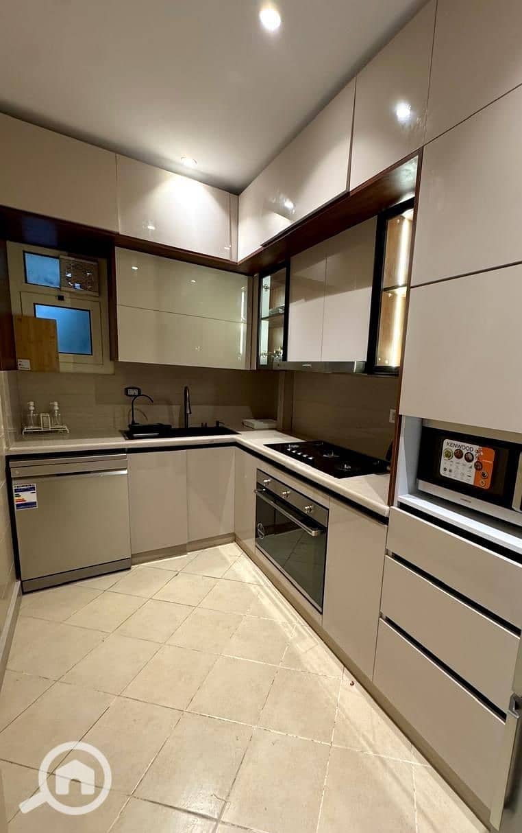 2 WhatsApp Image 2025-11-30 at 20.34. 44_120d8286. jpg