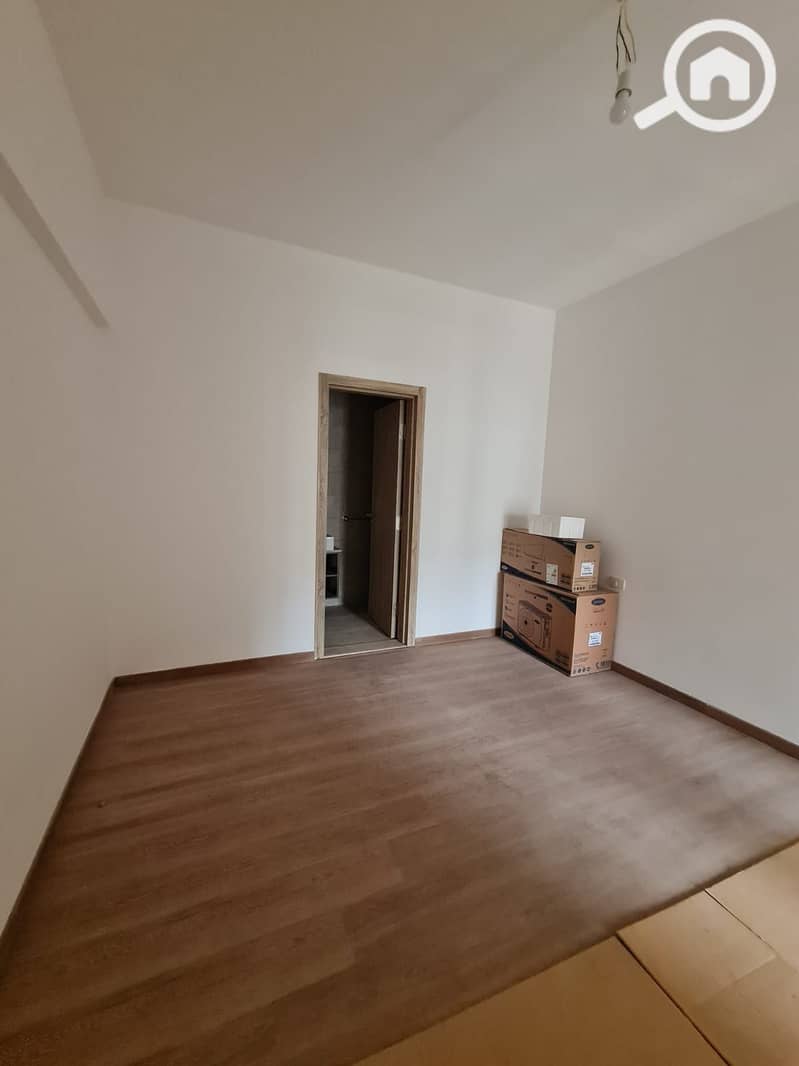 8 1b9b7a83-ecfa-4150-bc05-15ebf575aa1c. jpg