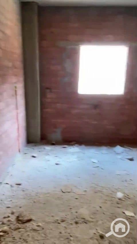 9 WhatsApp Video 2025-12-03 at 2.56. 59 PM - frame at 0m26s. jpg