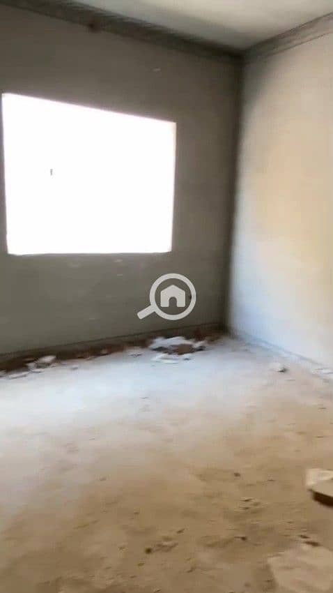 10 WhatsApp Video 2025-12-03 at 2.56. 59 PM - frame at 0m35s. jpg