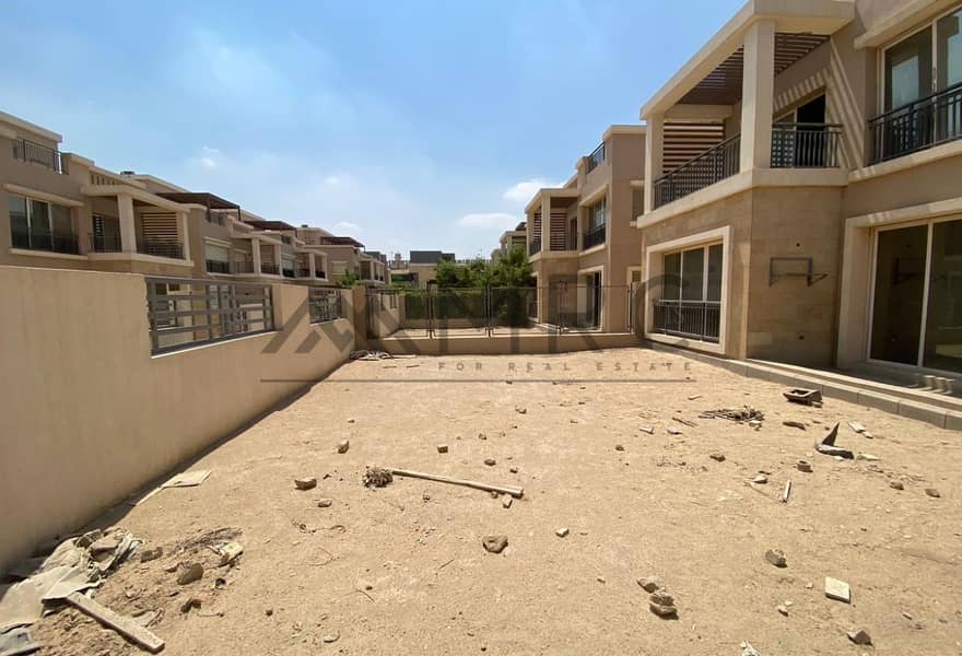 4 613fcf54-71ce-41fc-8eb8-8d019cb3bdd7. jpg