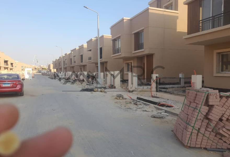 4 90a892e8-6ff3-4f12-b10d-76706d3b249b. jpg