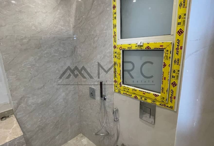 10 16fc41cc-56c3-457c-ba5f-88e671cd466c. jpg