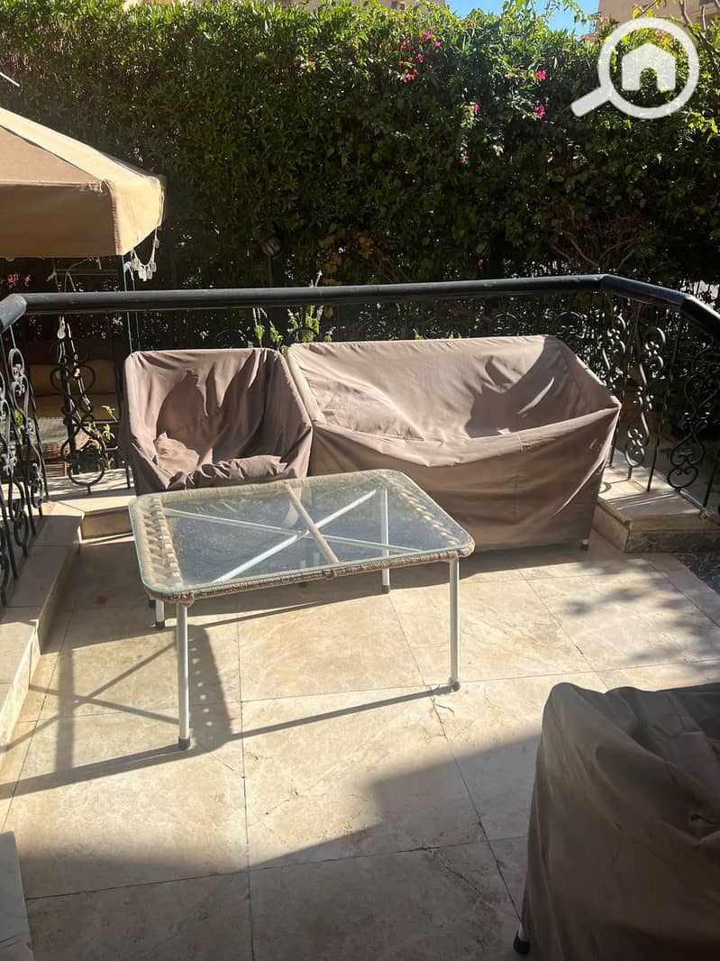 10 f78bd750-b9c3-4816-aa8e-227388f2ea18. jpeg