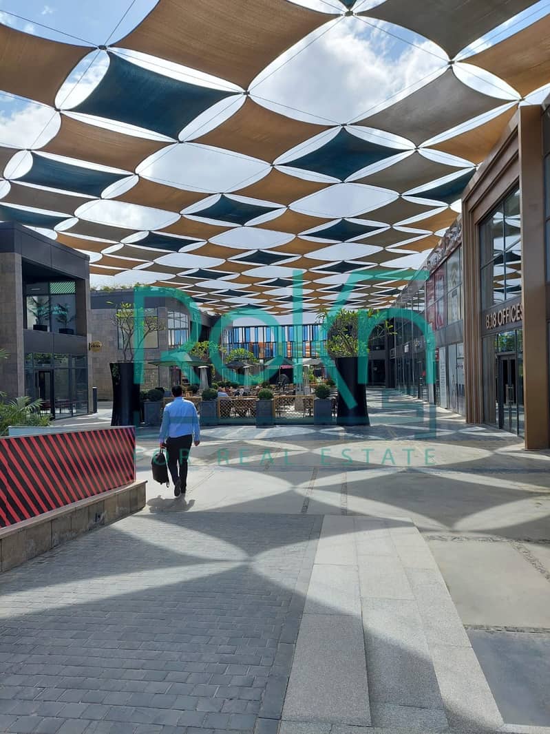 8 WhatsApp Image 2025-12-04 at 12.46. 41 PM (3). jpeg