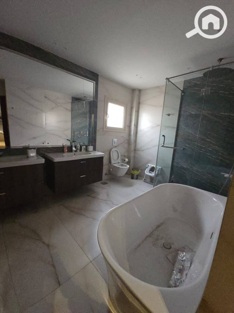 10 WhatsApp Image 2025-12-04 at 11.29. 17. jpeg