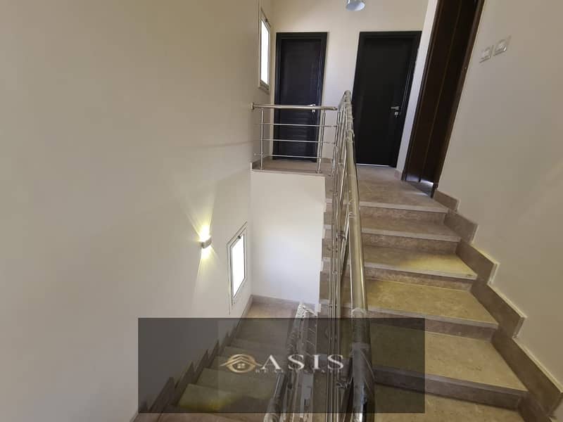 8 WhatsApp Image 2025-12-03 at 17.04. 32 (2). jpeg