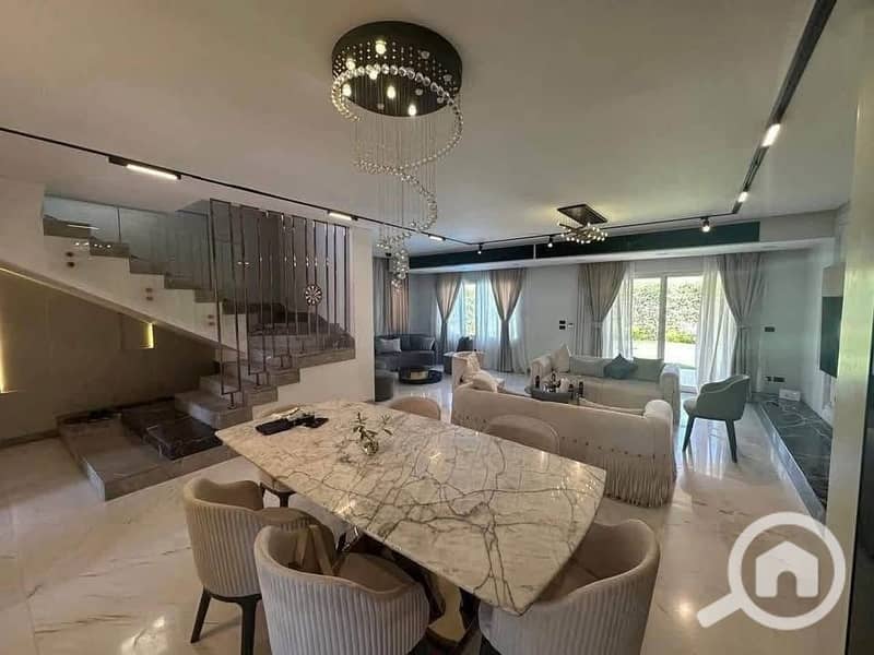 8 540791923_698268486566402_5576815946312139659_n. jpg