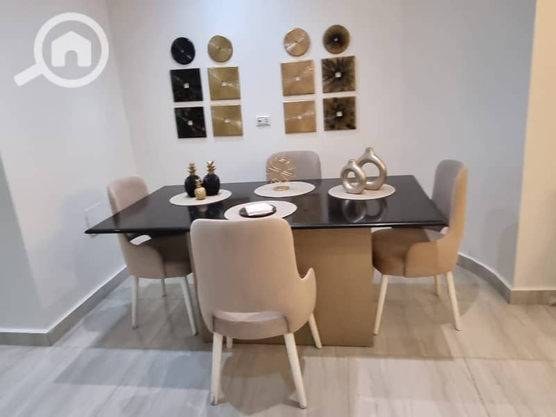 6 81a410e1-1a0a-4d18-b108-618055de9805. jpeg