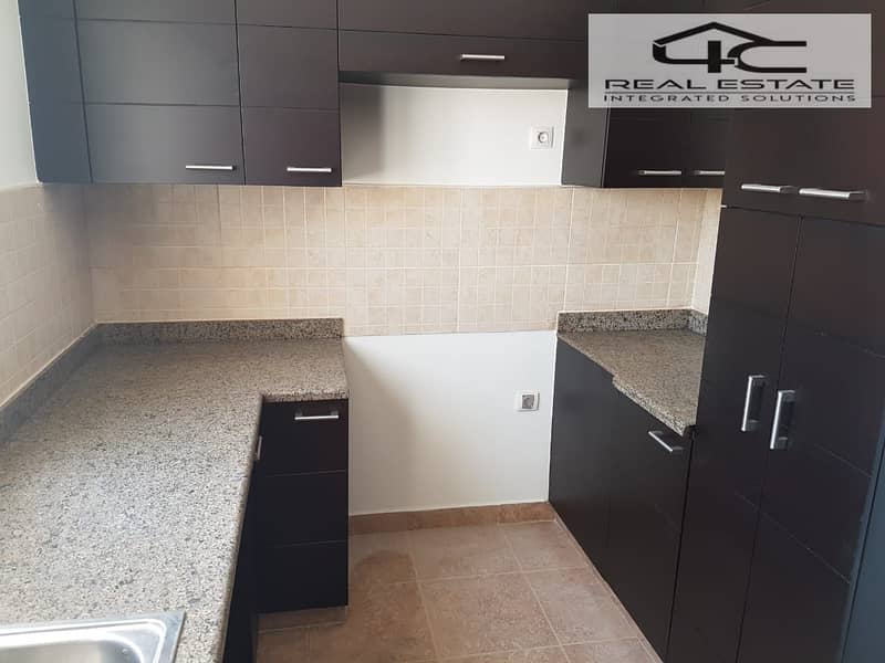 4 WhatsApp Image 2025-12-03 at 18.09. 05. jpeg