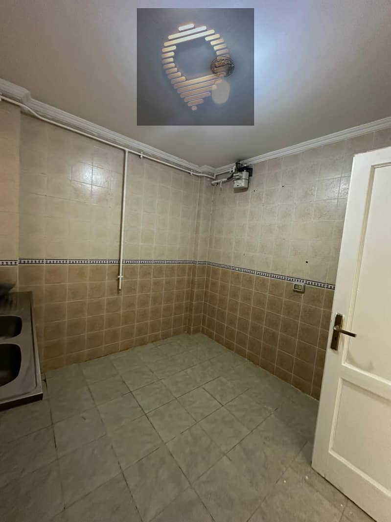 9 WhatsApp Image 2025-10-07 at 17.51. 23_835dcafe. jpg