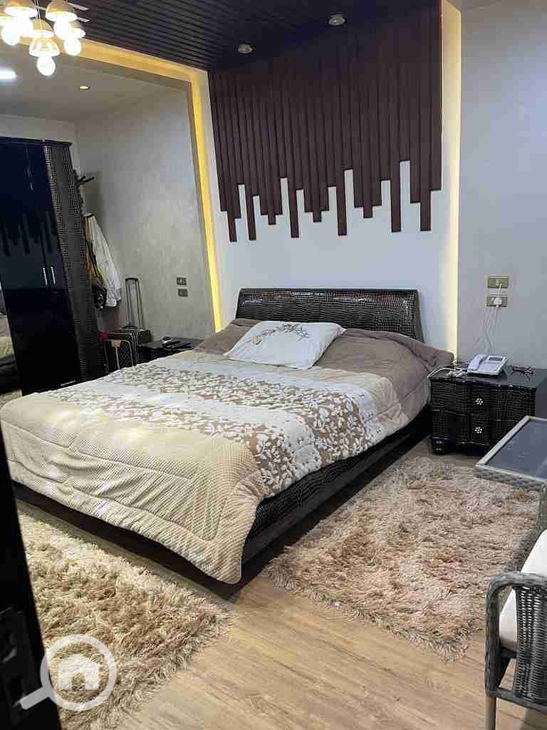 1000768422. jpg 1000768422. jpg