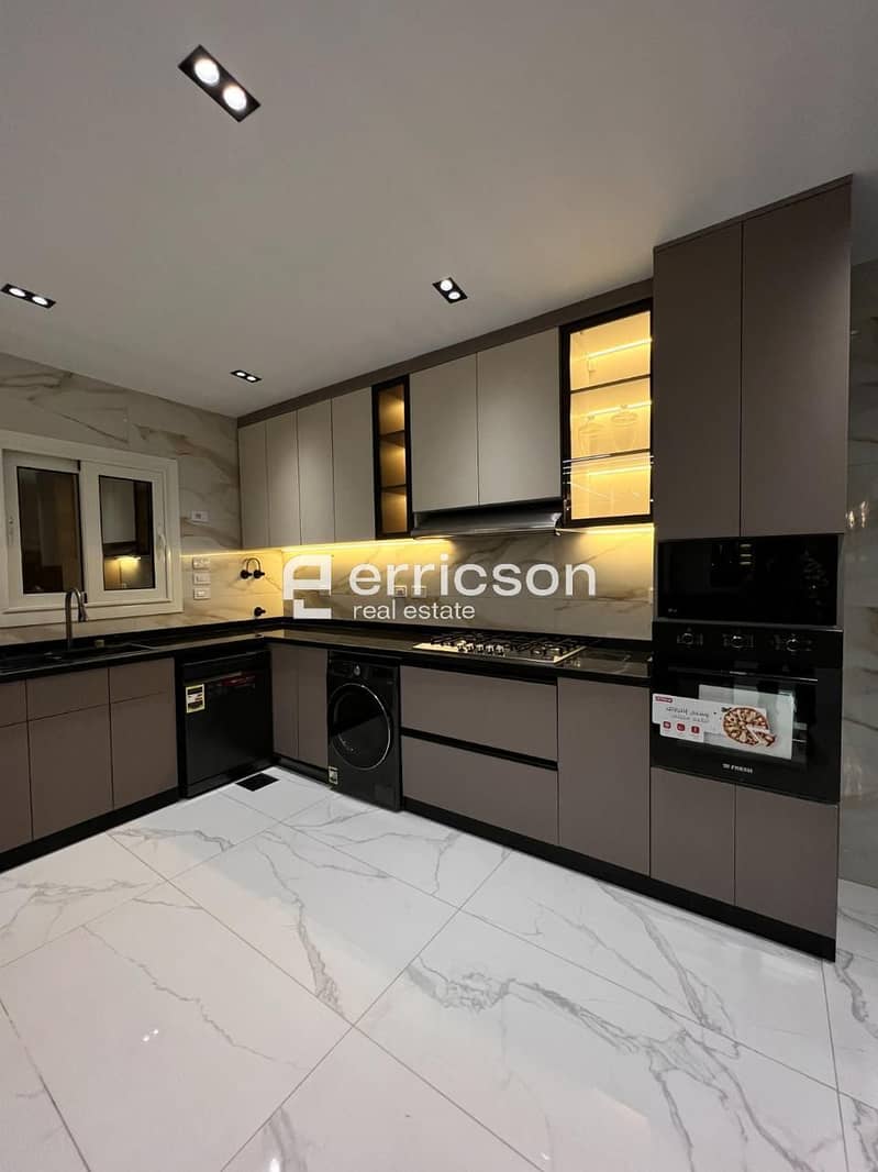 7 57a481bb-43f3-4550-97d2-4bf99cd37b35. jpg