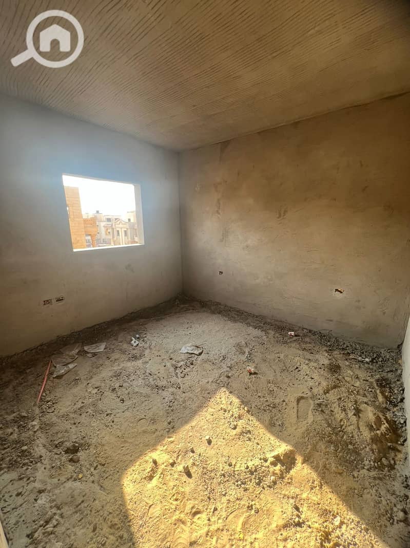 6 WhatsApp Image 2025-12-04 at 1.22. 20 PM (3). jpeg